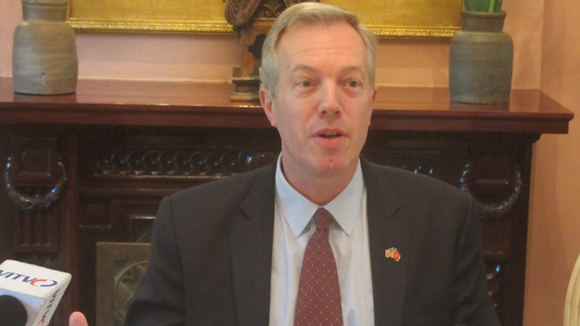 Đại sứ Mỹ Ted Osius tại cuộc họp báo 25/6 ở Hà Nội. Ảnh: Trúc Quỳnh