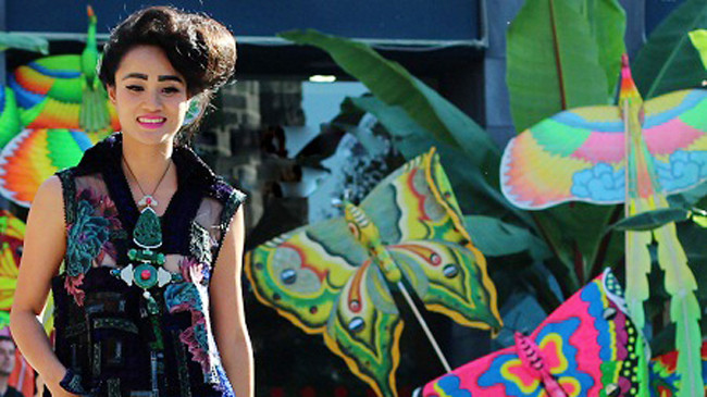 Người mẫu Phương Liên