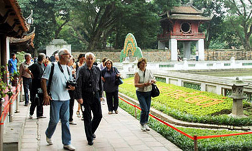 Hà Nội du lịch rẻ nhất thế giới