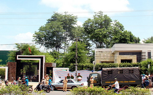 Căn biệt thự nơi xảy ra vụ thảm sát. Ảnh: Vnexpress