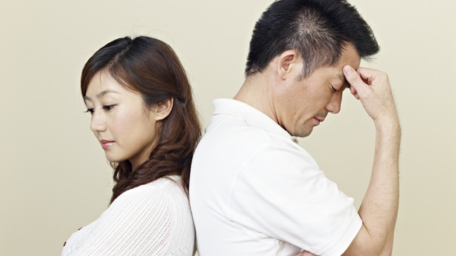 Cho rằng hút thuốc Jet và Hero lậu nặng đô để thể hiện bản lĩnh, nhiều quý ông không biết rằng đang tự tay giết chết “tinh binh” của mình