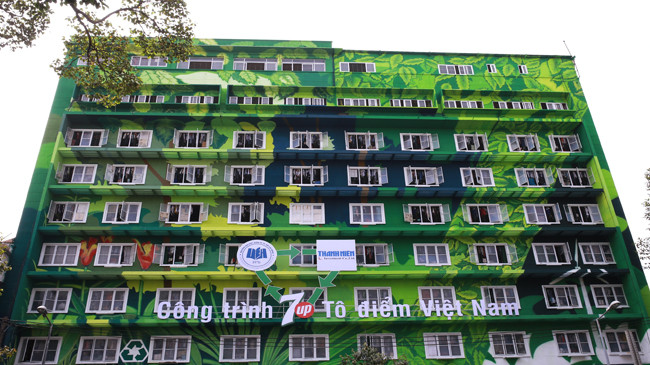 Ký túc xá Đại học Kinh tế Hồ Chí Minh nay khoác lên mình màu áo mới, rực rỡ, tươi tắn sảng khoái và mang đậm chất riêng