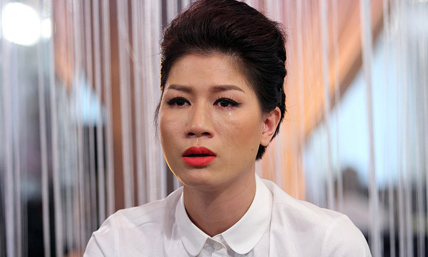 Đề nghị truy tố Trang Trần vì chống người thi hành công vụ