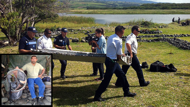 Bộ phận dài 2m trên cánh máy bay đang được đưa sang Pháp để xác minh. Vali rách nát được tìm thấy cùng địa điểm phát hiện cánh lái (ảnh nhỏ). Ảnh: Daily Mail