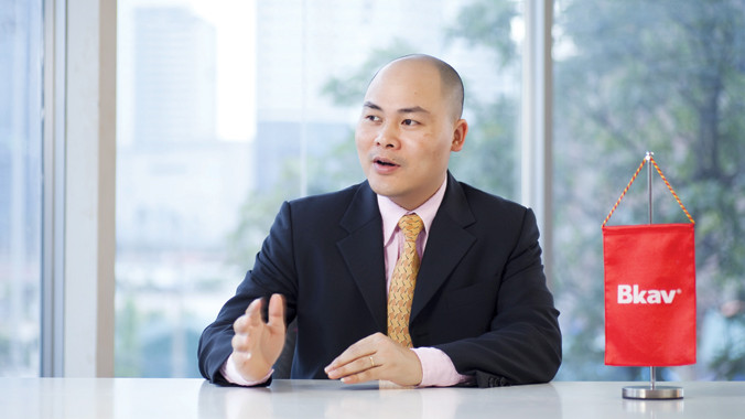 Nguyễn Tử Quảng luôn trung thành con đường thuần Việt