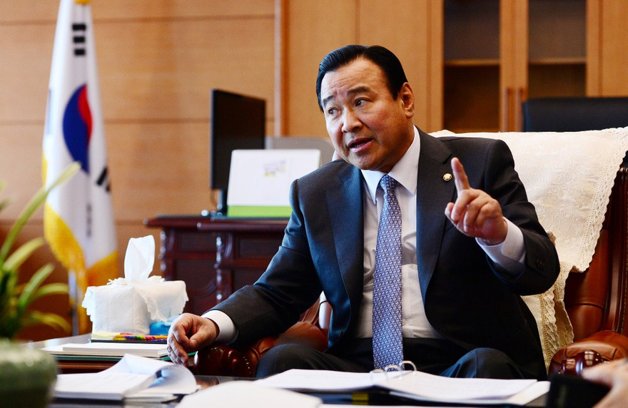 Thủ tướng Hàn Quốc tuyên bố sẽ từ chức nếu nhận hối lộ