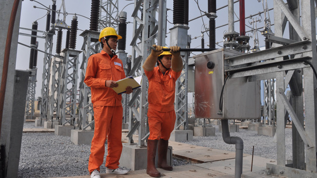EVN đã thoái vốn đầu tư ngoài ngành ở nhiều đơn vị để tập trung vào lĩnh vực chính. Ảnh: Việt Cường