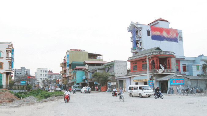 Một góc đường phố Trần Phú, thị xã Từ Sơn tỉnh Bắc Ninh đang nằm trong quy hoạch. Ảnh: Như Ý