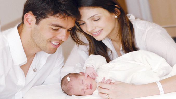 Cặp đôi hoàn hảo của làng bóng đá Kaka-Caroline đã bất ngờ ly hôn