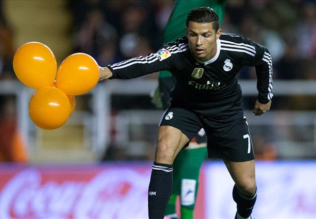 Ronaldo ghi bàn thứ 300 cho Real Madrid