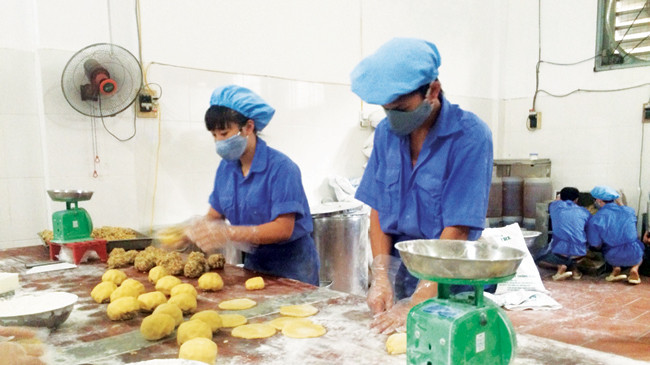 Nhiều lò bánh Trung thu né đoàn kiểm tra