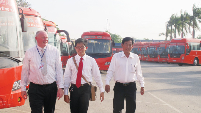 Ông Tây làm thuê muốn hãng xe Phương Trang đem lại nhiều tiện ích cho người dân hơn là lợi nhuận