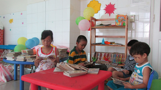 Một góc thư viện sách khoa Ung thư- Huyết học, BV Phụ sản - Nhi Đà Nẵng