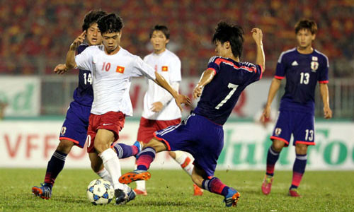 Công Phượng trong màu áo U19 Việt Nam.