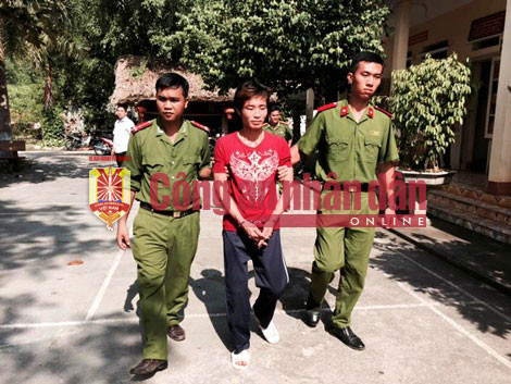 Đối tượng Đặng Văn Hùng trưa 16/8 tại Trại tạm giam Công an tỉnh Yên Bái. Ảnh: Xuân Mai.