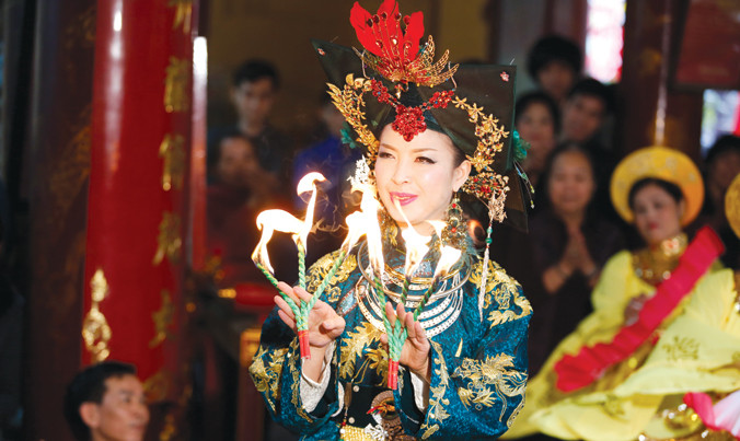 Chương trình hành động quốc gia sẽ góp phần bảo tồn, phát huy giá trị tín ngưỡng thờ Mẫu Tam phủ, ngăn chặn thương mại hóa di sản. Ảnh: Hồng Vĩnh.