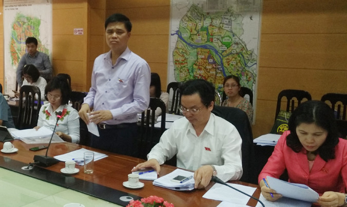 Trưởng đoàn giám sát, ông Ngọ Duy Hiểu phát biểu tại buổi làm việc.