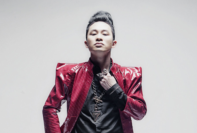 Tùng Dương: “Khán giả của tôi là những người trí thức”.