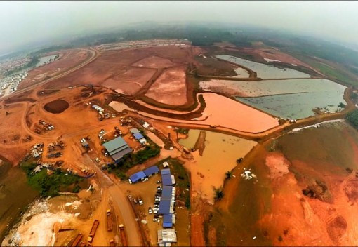 Khổ vì khoáng sản