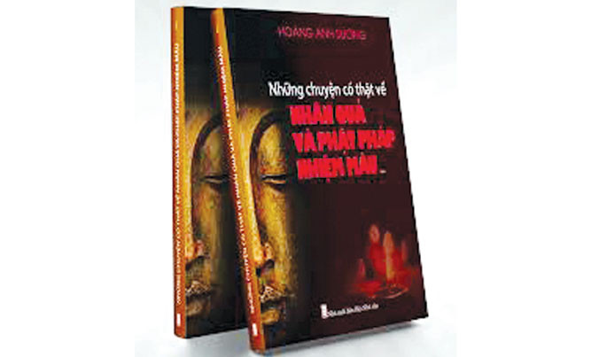 Bìa cuốn sách đang "nổi"