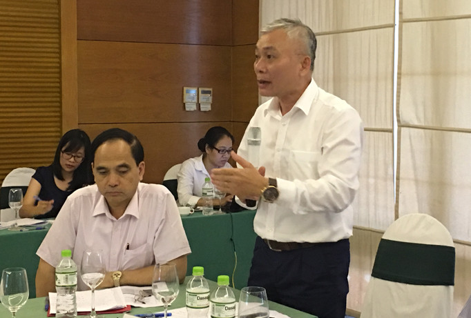 PGS Nguyễn Đức Hinh chia sẻ tại hội nghị. Ảnh: Nghiêm Huê.