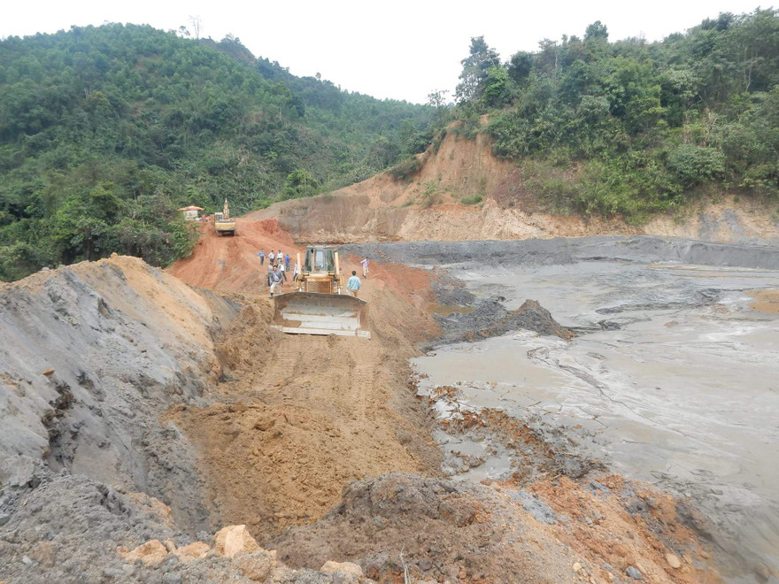 Toàn cảnh đập chứa chất thải của Xí nghiệp Thiếc Suối Bắc.