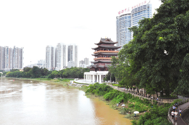 Bên bờ Ung Giang.