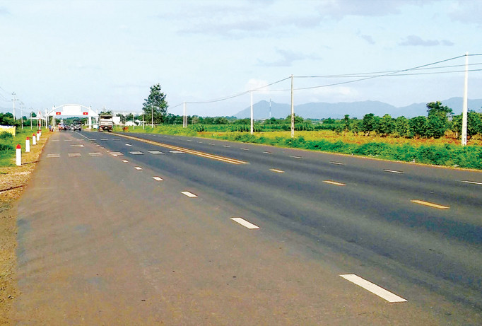 Một đoạn tuyến QL 26 mở rộng.