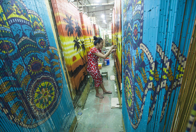 Làng nghề mành trúc Tân Thông Hội muốn trụ lại phải đổi mới từng ngày...