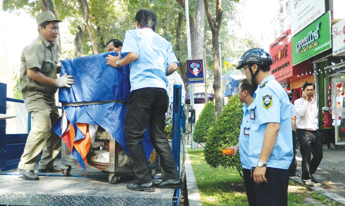 Ông Đinh La Thăng: Đòi vỉa hè phải quyết liệt nhưng nhân văn