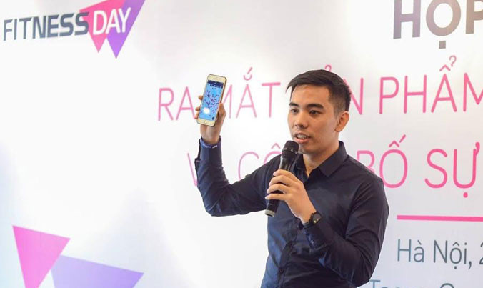 Khôi Nguyễn trong buổi ra mắt WeFit.