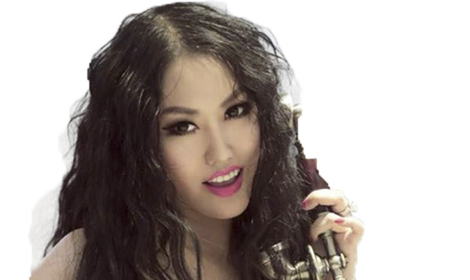 Phi Thanh Vân chi bạo 'tút' lại cơ thể: 'Người đàn bà gan nhất Việt Nam'