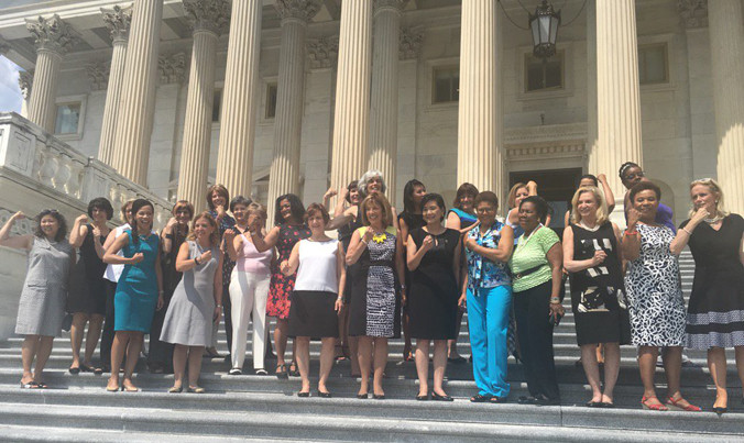 “Thứ Sáu không tay áo” trong Nhà Trắng.