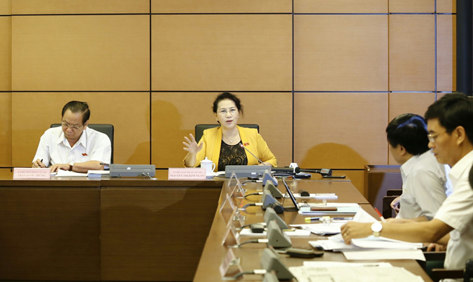 Chủ tịch Quốc hội Nguyễn Thị Kim Ngân phát biểu tại phiên thảo luận tổ ngày 30/5. Ảnh: Như Ý.