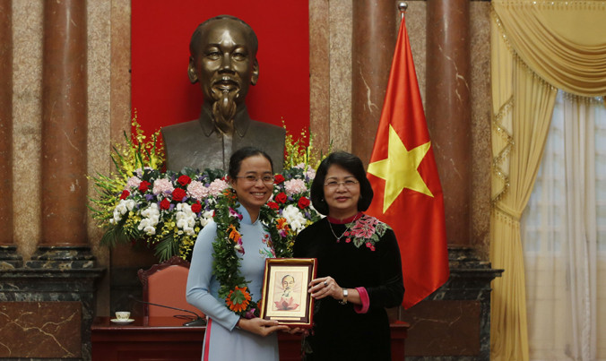 TS. Huỳnh Ngọc Trinh trong lần gặp Phó Chủ tịch nước Đặng Thị Ngọc Thịnh. Ảnh: Vương Bảo Anh.