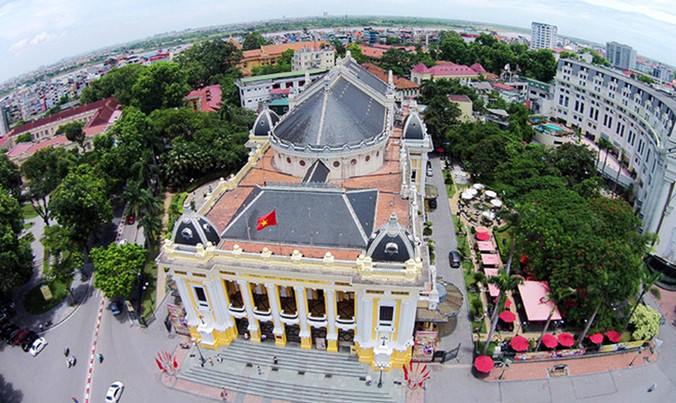 Toàn cảnh nhà hát lớn Hà Nội. Ảnh: Hồng Vĩnh.