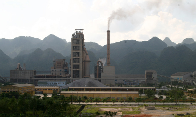 Công nghệ lạc hậu vừa gây thất thoát, lãng phí tài sản, vừa gây ô nhiễm môi trường. Ảnh: Như Ý.