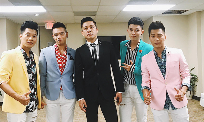 OPlus và Tuấn Hưng trong chuyến lưu diễn Mỹ hè 2017. Ảnh: NVCC.