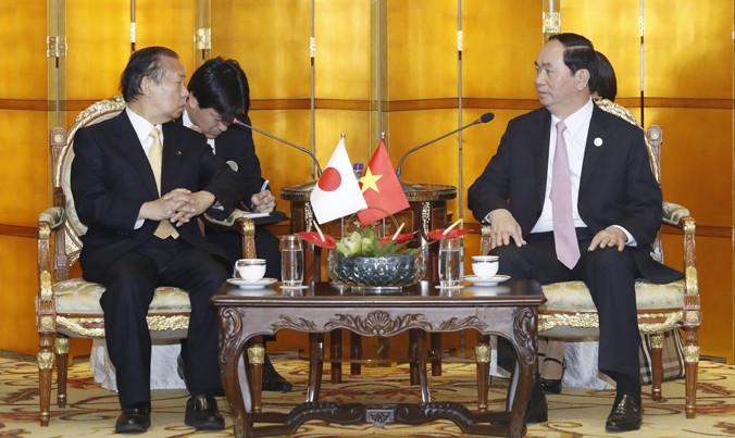 Chủ tịch nước Trần Đại Quang tiếp Tổng Thư ký Đảng Dân chủ Tự do Nhật Bản Toshihiro Nakai. Ảnh: TTXVN.