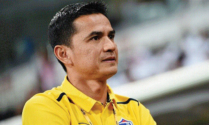 HLV Kiatisak sẽ đương đầu với thử thách mới sau khi chia tay ĐTQG Thái Lan.