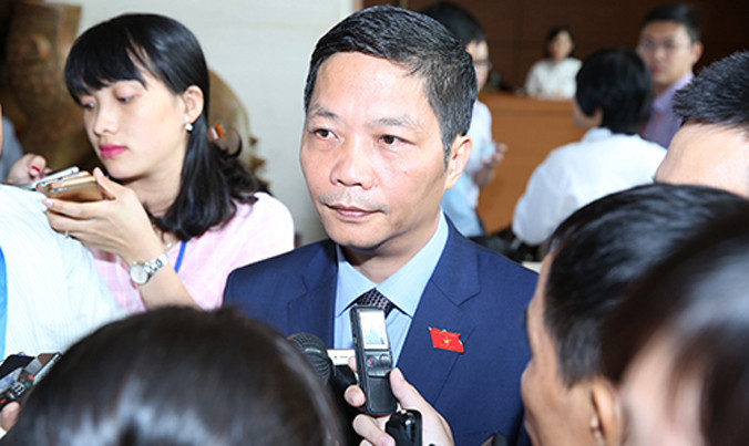 Bộ trưởng Trần Tuấn Anh trao đổi với báo chí ngày 6/1.