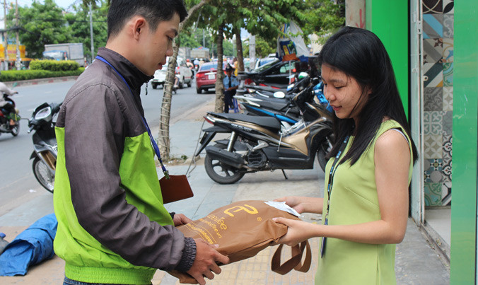 Không dễ thu thuế với loại hình kinh doanh online.