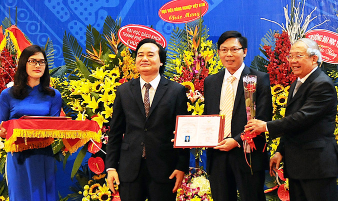 Với dự thảo quy định tiêu chuẩn, thủ tục bổ nhiệm, miễn nhiệm chức danh GS, PGS, Viện Toán học đề nghị cần bỏ một số tiêu chuẩn không phù hợp với thông lệ quốc tế.