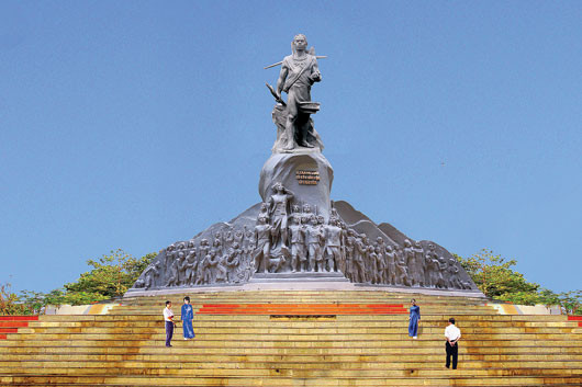 Quyên tiền đã khó, thi công lại sai