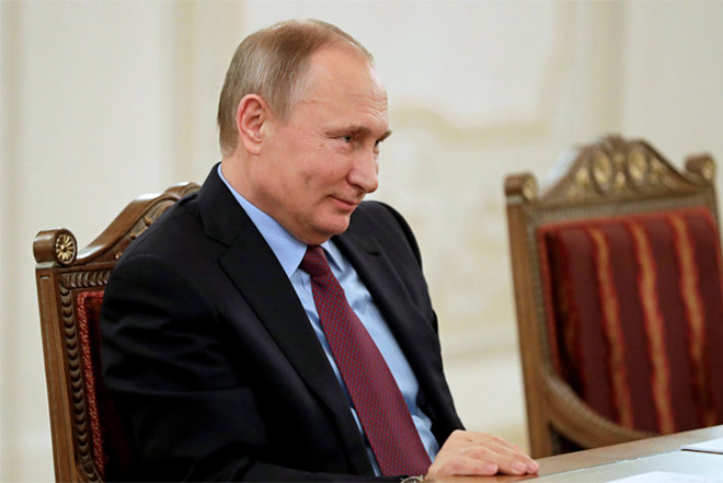 Ông Putin được cấp chứng chỉ thợ mộc