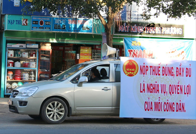 Nhiều chuyên gia kinh tế cho rằng, thay vì tăng thuế hãy giảm chi thường xuyên để tiết kiệm ngân sách. Ảnh: PV.