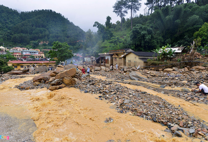 Lũ quét ở Mù Cang Chải, Yên Bái hồi tháng 8 vừa qua. Ảnh: Zing.