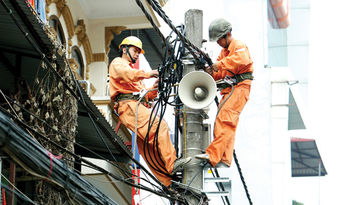 Loa phường trên phố Khâm Thiên - Hà Nội. Ảnh: Như Ý.