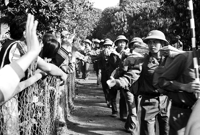 Tình cảm đồng bào Tây Nguyên với cán bộ, chiến sỹ Sư đoàn BB 2.