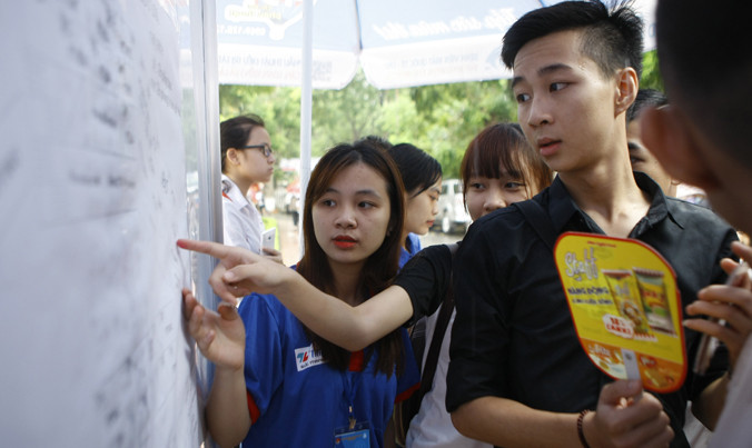 Thí sinh dự thi THPT Quốc gia 2016 tại hội đồng thi ĐH Thủy lợi - Hà Nội. Ảnh: Ngọc Châu.